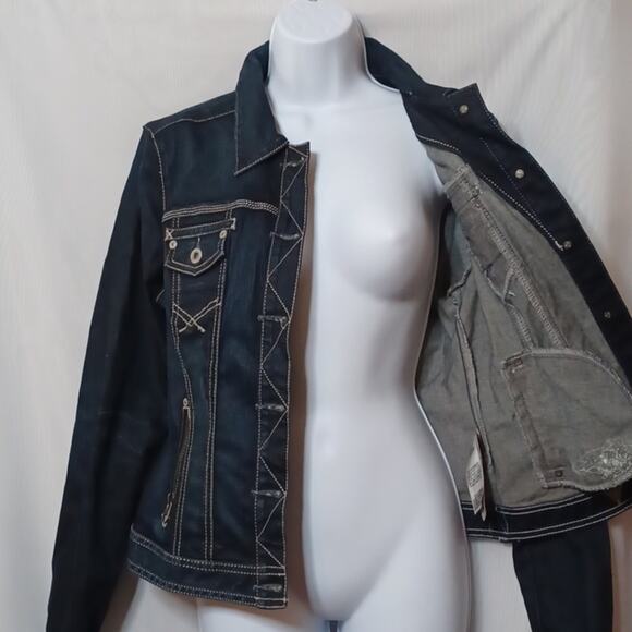 GUESS Jeans Stretch Denim Jacket Dark Wash. Size M - Picture 8 of 16